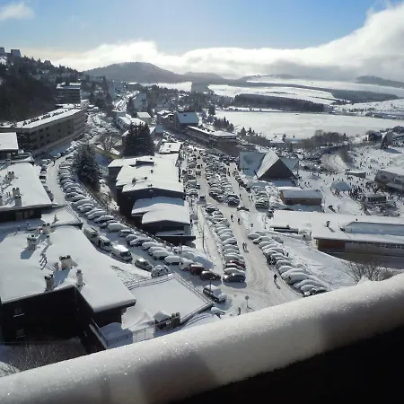 Aux Pieds Des Pistes 贝斯和圣阿纳斯泰斯